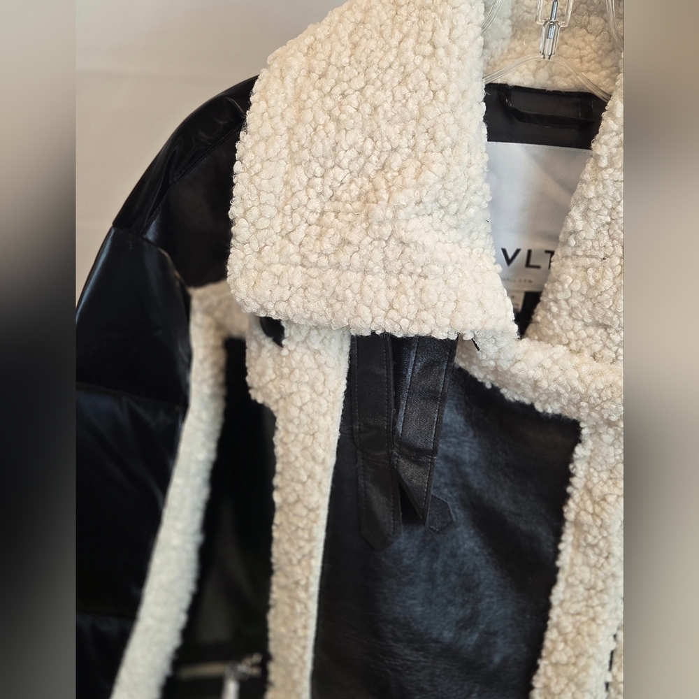 NVLT Women's Black & White Vegan Leather Shearling Fuzzy Coat Jacket Size S/M - Picture 13 of 16